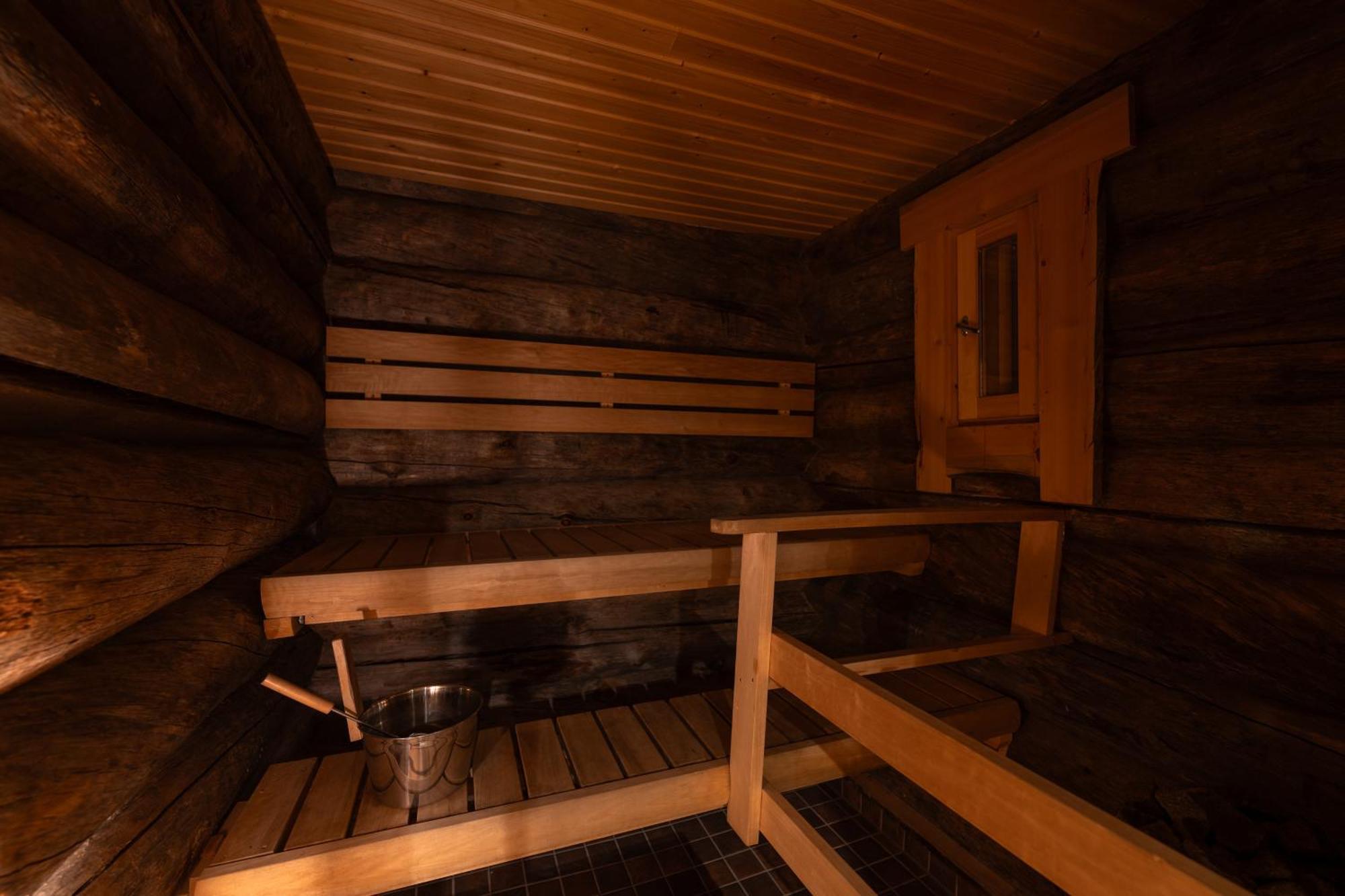 Kuukkeli Log Houses Villa Aurora "Pupula" 萨利色尔卡 外观 照片
