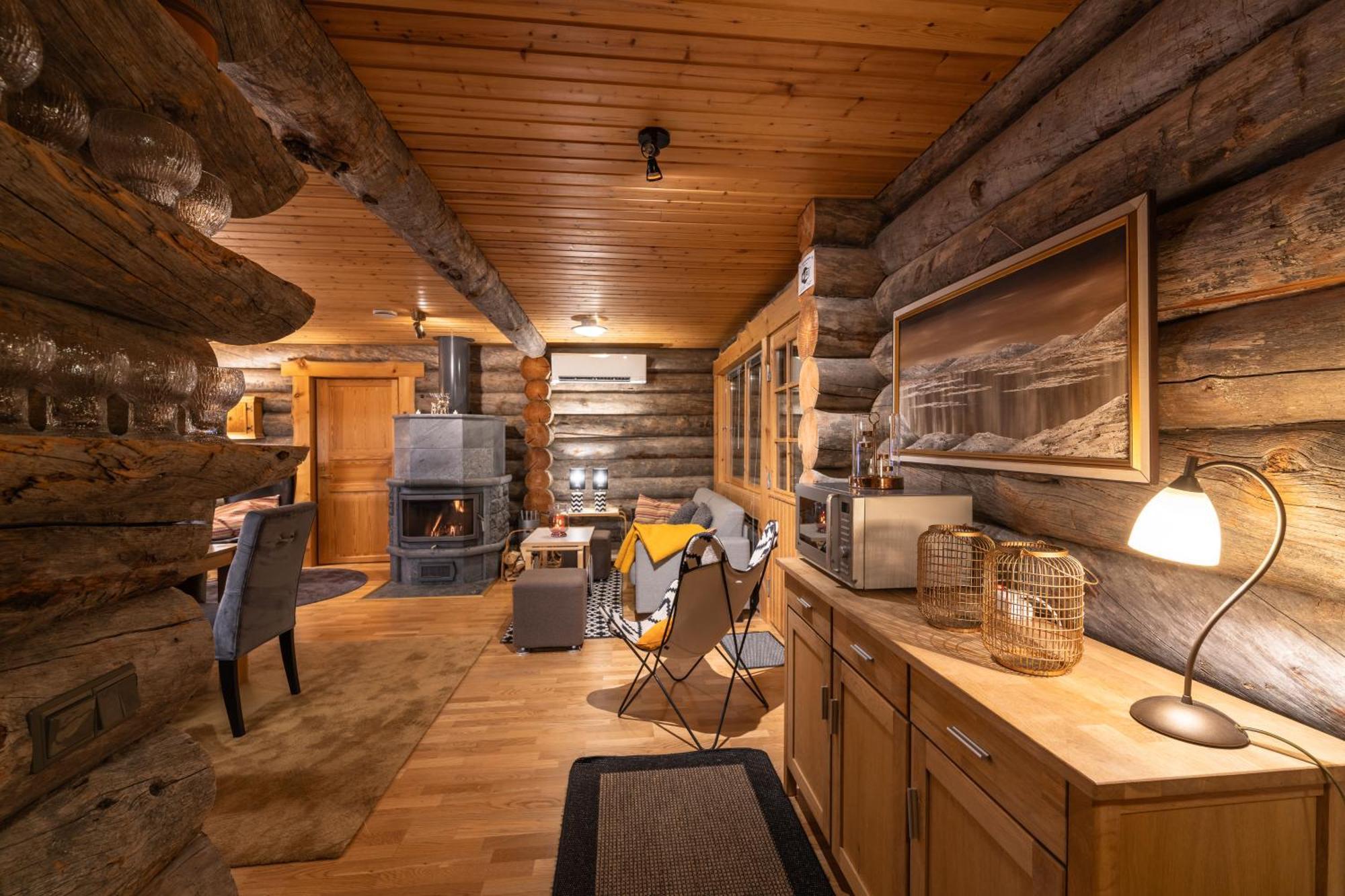 Kuukkeli Log Houses Villa Aurora "Pupula" 萨利色尔卡 外观 照片